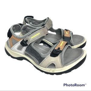 ECCO Wome’s Offroad Multicolor Sandals Size 8